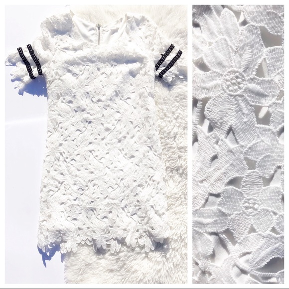 Lush Dresses & Skirts - LUSH White Floral Lace Short Sleeve Shift Dress